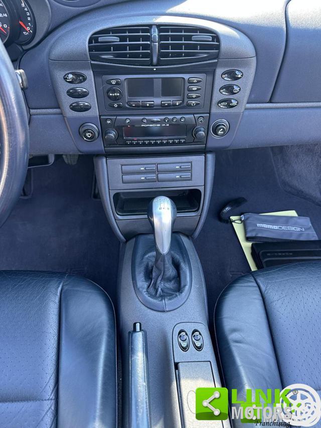 PORSCHE 996 Cabrio con Hard Top