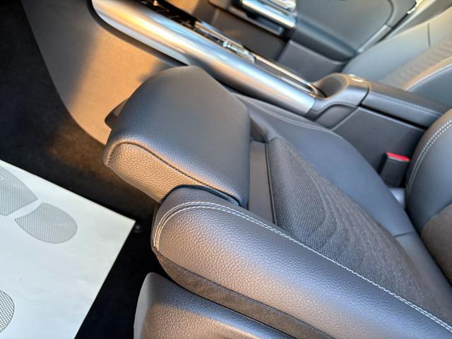 MERCEDES-BENZ GLA 200 d Automatic Business Extra