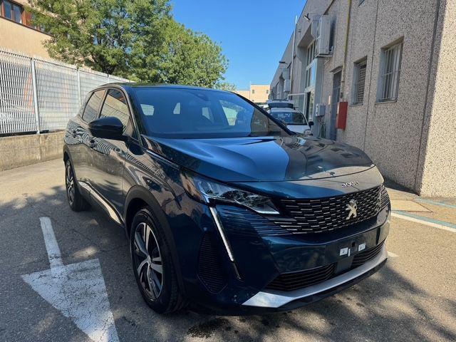 PEUGEOT 3008 PureTech Turbo 130CV Allure Pack KM. 23.200