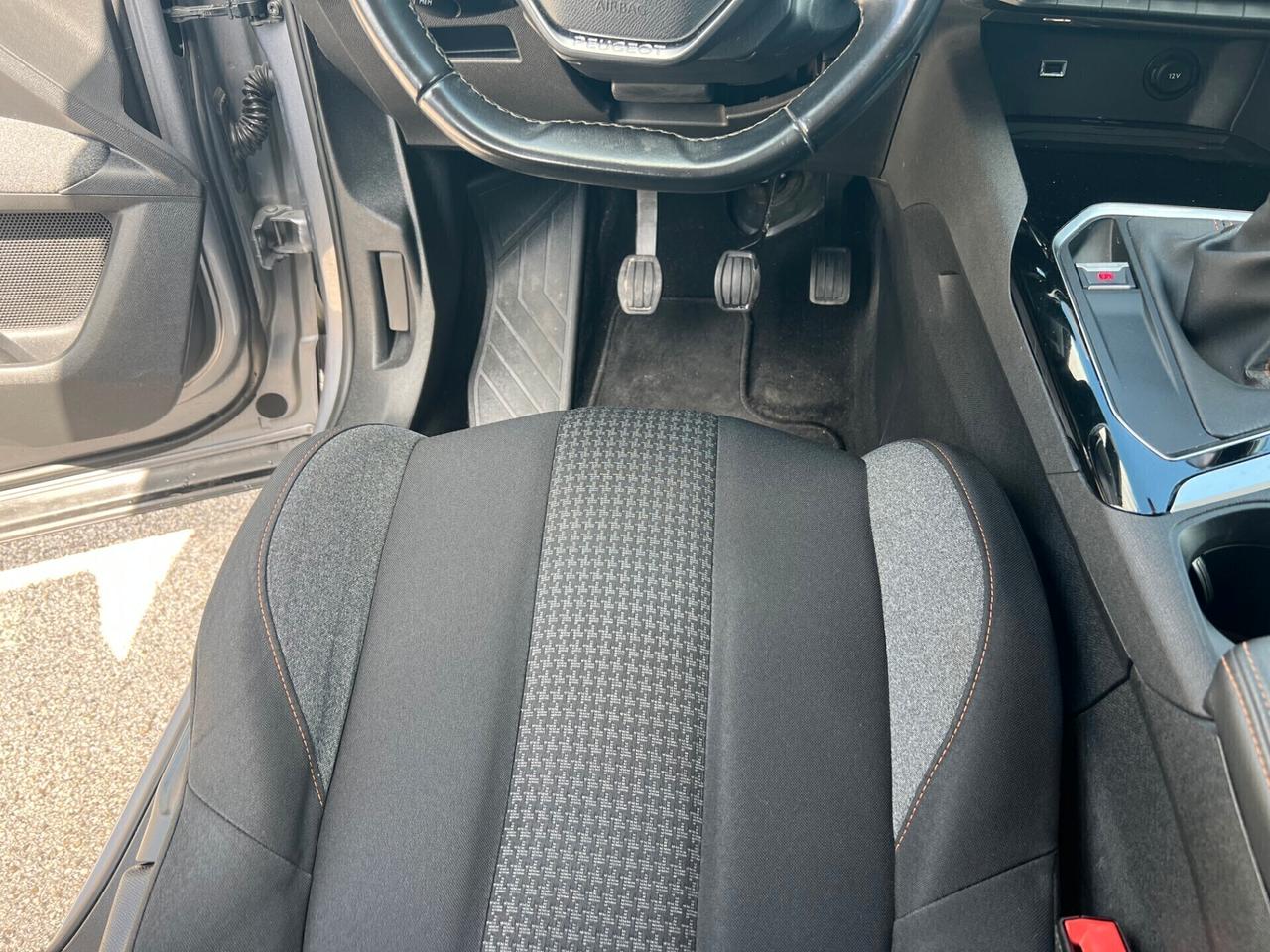 Peugeot 3008 BlueHDi 130 S&S Business