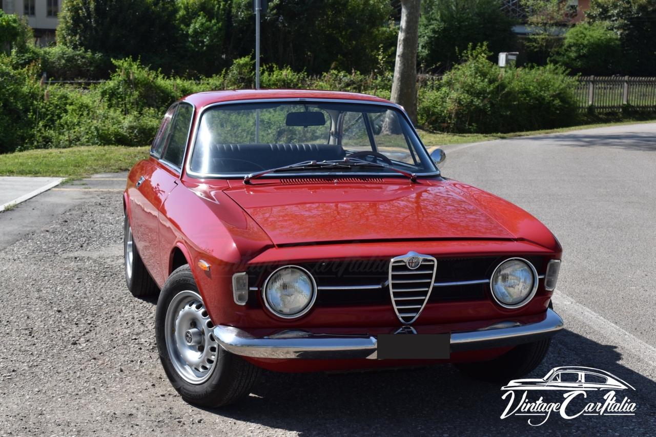 Alfa Romeo GT 1300 Junior