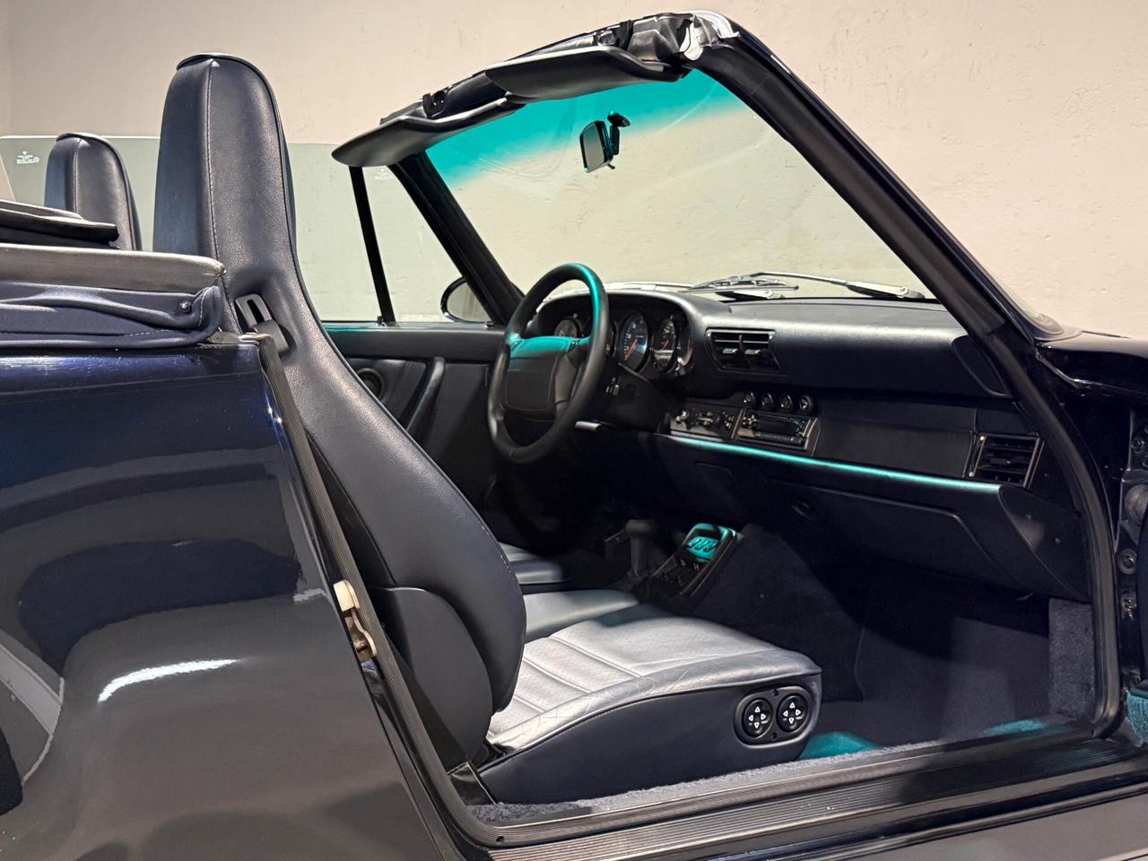 Porsche 911 Carrera 4 cat Cabriolet