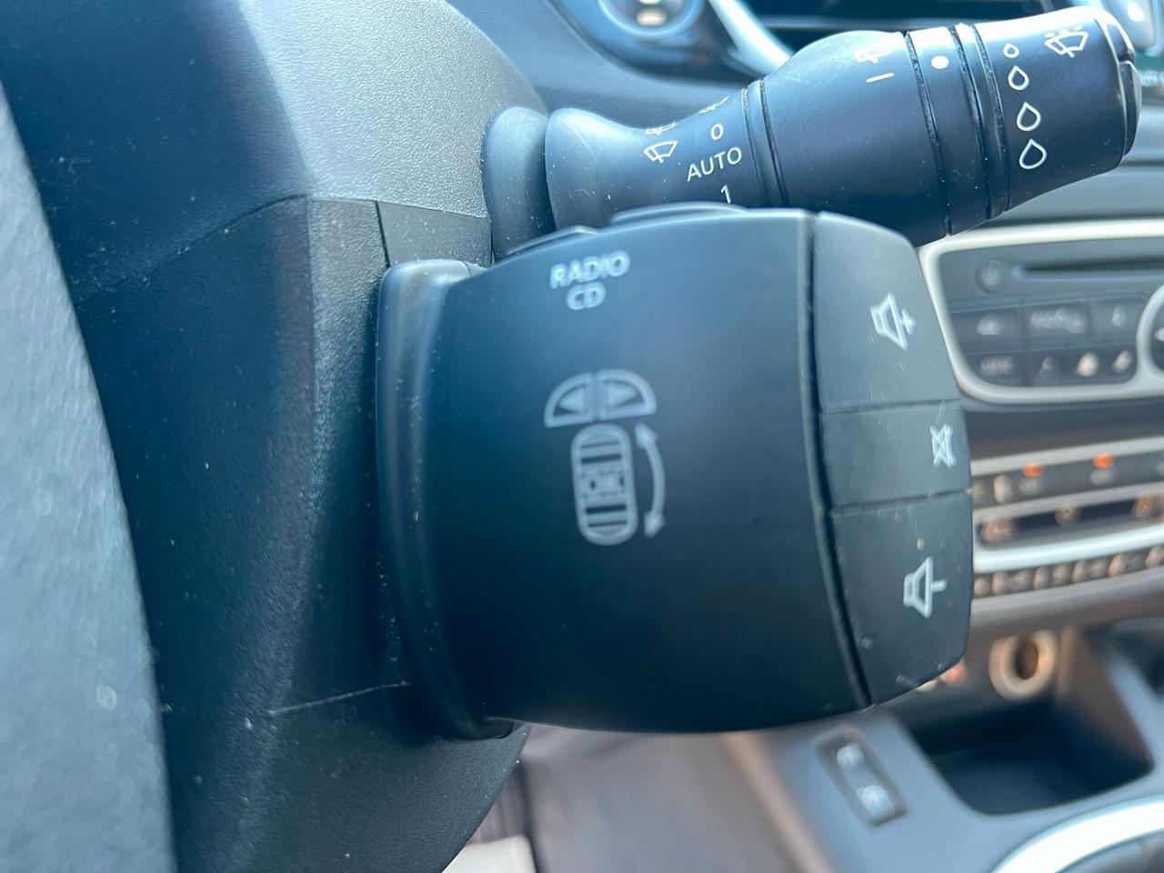 Renault Scenic 1.5 dCi 7 posti 110 CV