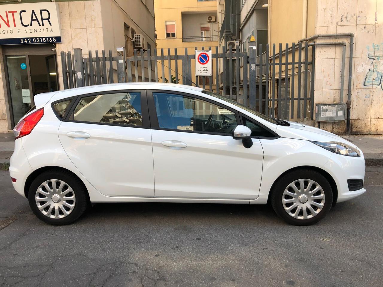 Ford Fiesta 1.5 TDCi 75CV 5 porte Business
