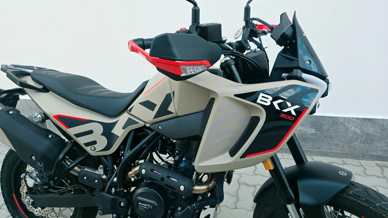 Benelli 302 R BKX 300 ENDURO ABS EURO 5 +