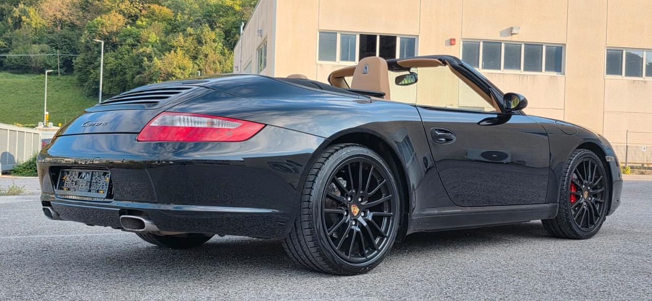 Porsche 911 Carrera Cabriolet