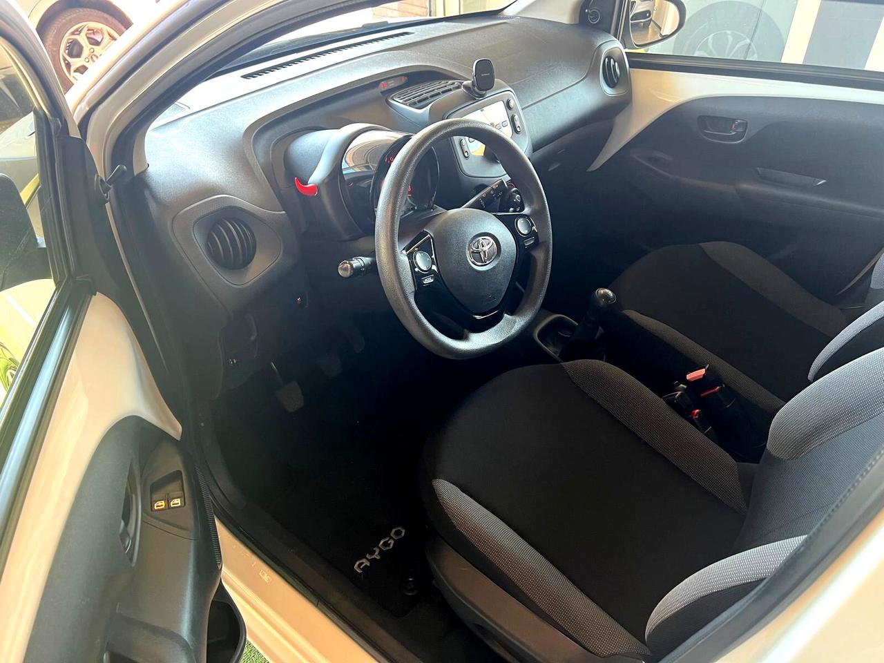 Toyota Aygo 1.0 VVT-i 72 CV 5 p*PREZZO REALE*KM CERTIFICATI IN CONTO ESPOSIZIONE