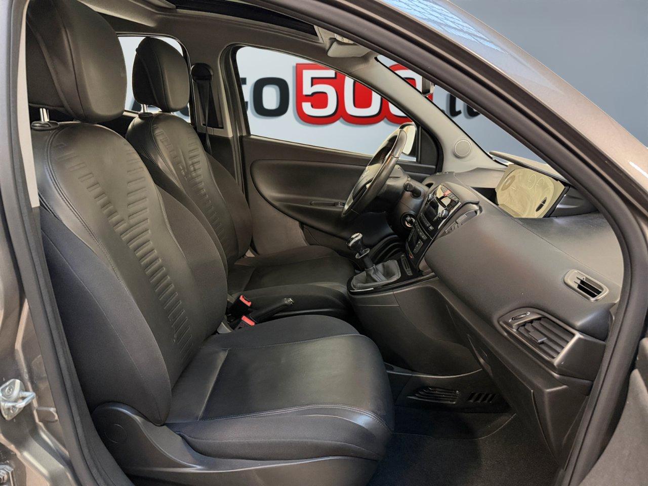 Lancia Ypsilon 5 Porte Ypsilon 1.2 8v Platinum s&s 69cv