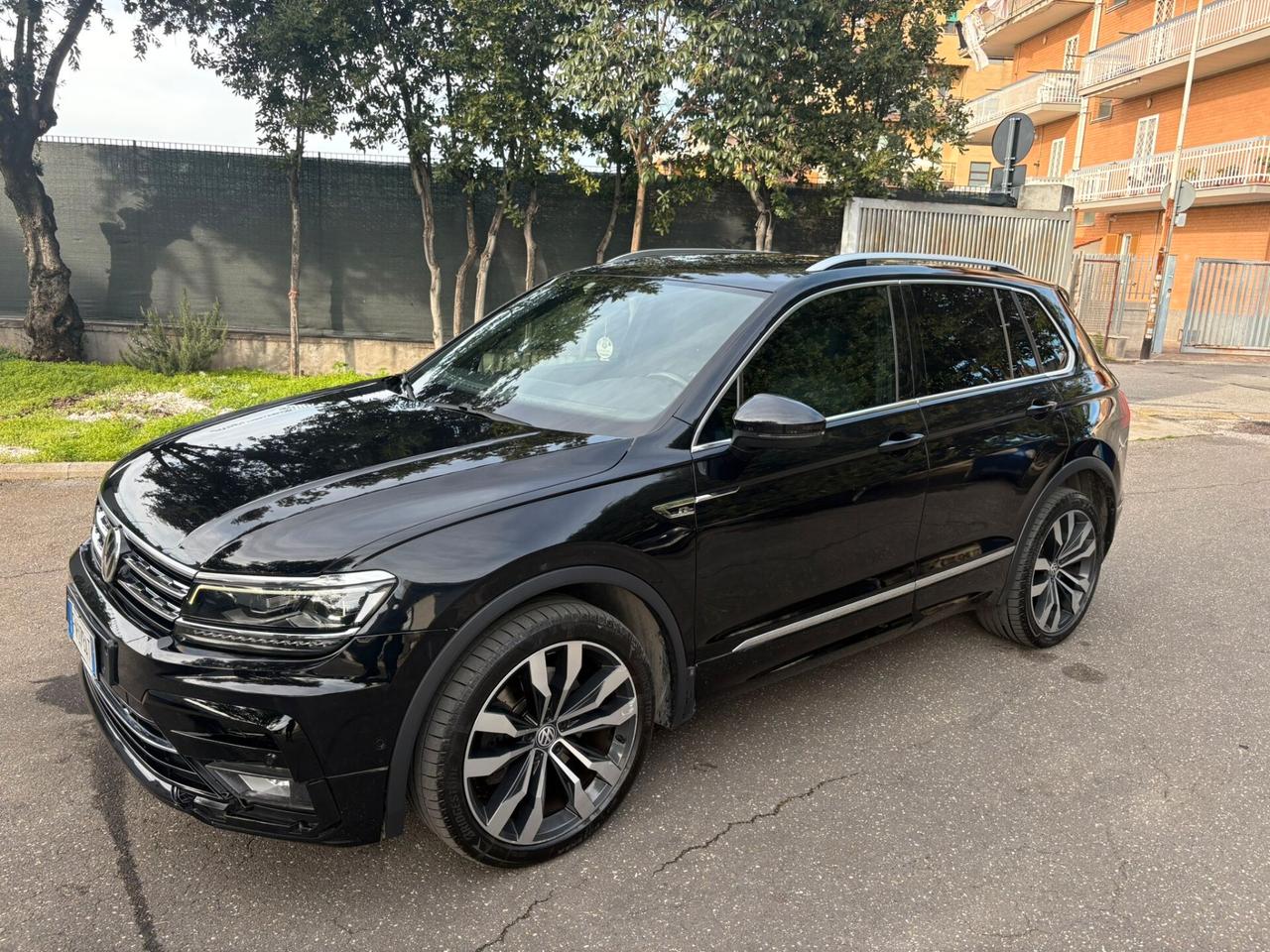 Volkswagen Tiguan 2.0 BiTDI DSG 4Motion Advanced R-Line