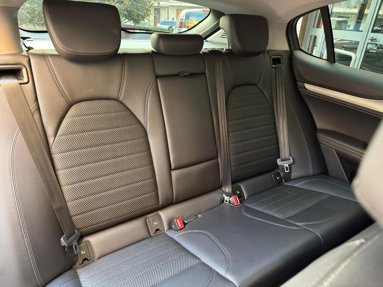 Alfa Romeo Stelvio 2.2 Turbodiesel 190 cv AT8 RWD Executive