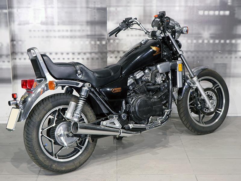 Honda VF 750 C