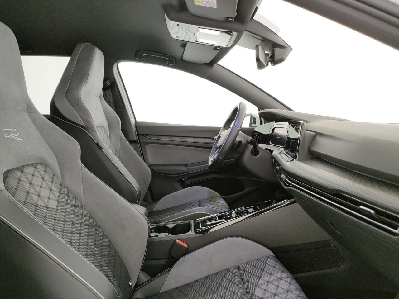 Volkswagen Golf 2.0 tdi r-line 150cv dsg