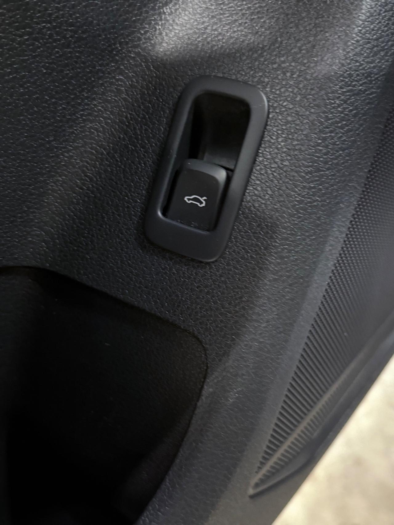 AUDI Q2 35 TDI S LINE - FULL LED - COCKPIT