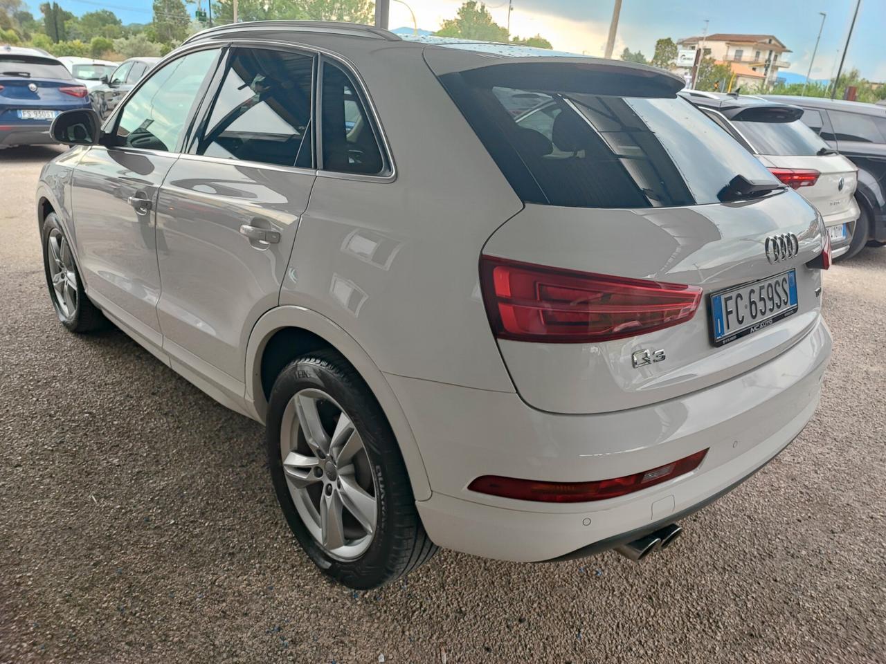 Audi Q3 2.0 TDI 120 CV Design