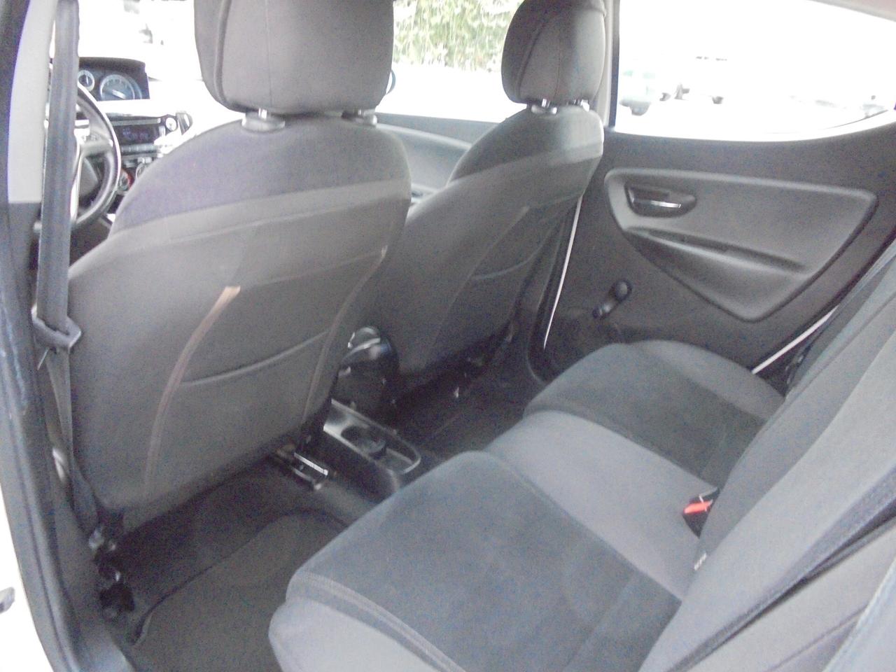 Lancia Ypsilon 0.9 TwinAir 85 CV 5 porte S&S DFN Gold