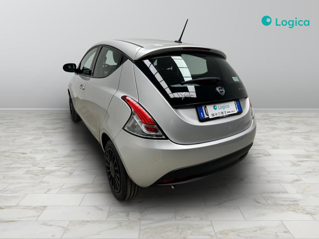 LANCIA Ypsilon III 2021 - Ypsilon 1.0 firefly hybrid Silver s&s 70c