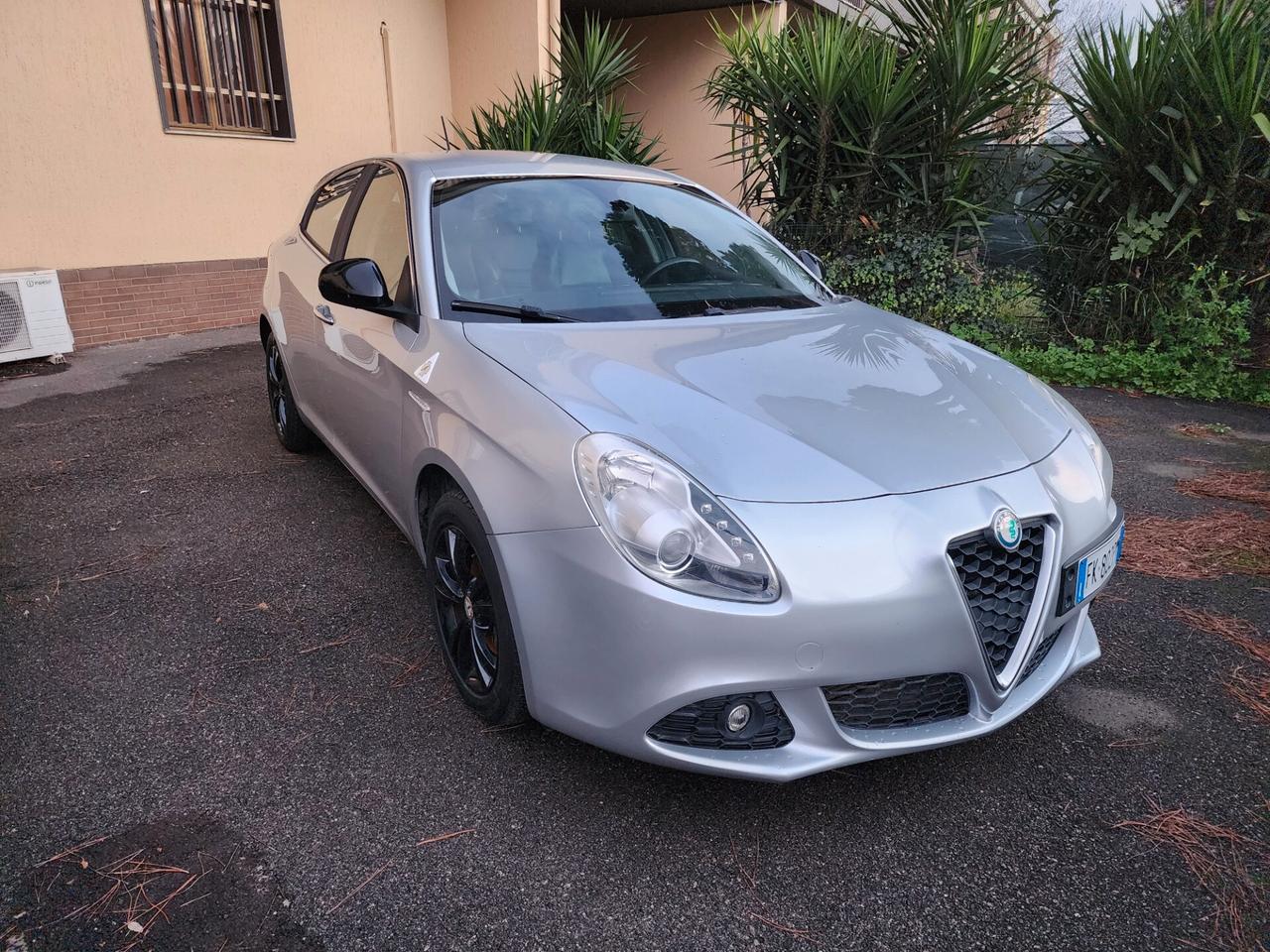 Alfa Romeo Giulietta 1.6 JTDm-2 105 CV Exclusive