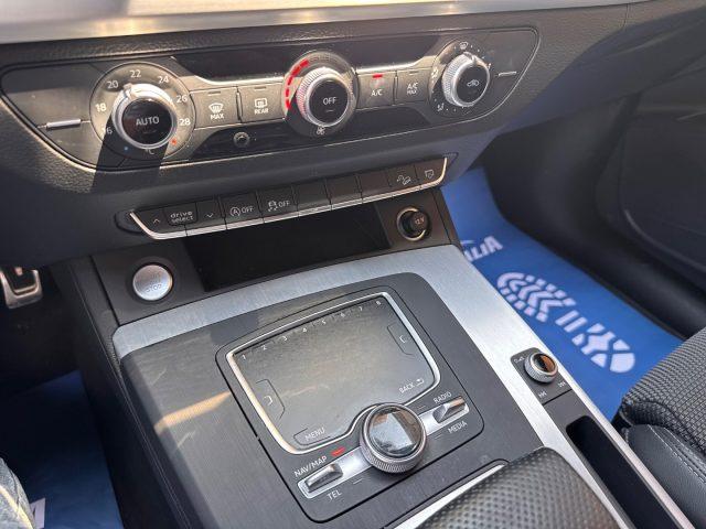 AUDI Q5 2.0 TDI quattro S tronic Business Sport