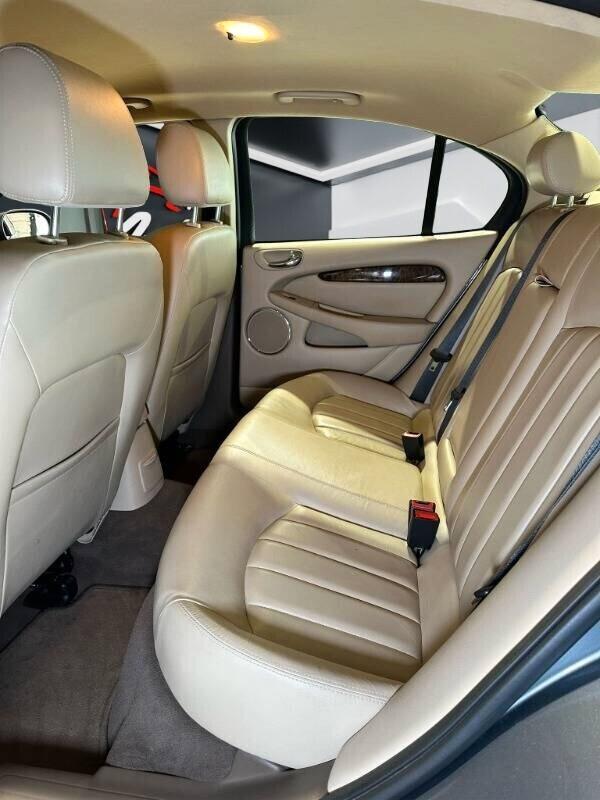 Jaguar X-Type 2.5 V6 24V cat Executive