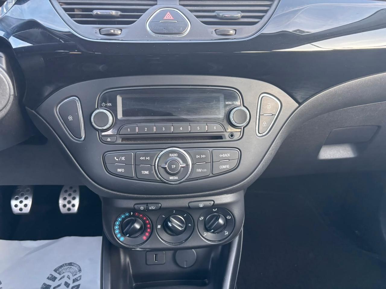 Opel Corsa 1.2 5 porte Innovation