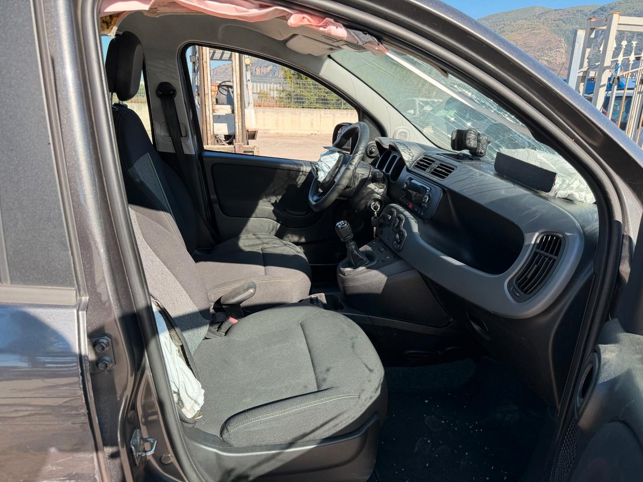 FIAT PANDA CROSS 2019 1.2 BENZINA 69 CV *SINISTRATA