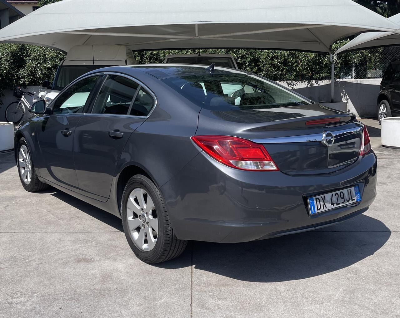 Opel Insignia 2.0 CDTI 4 porte