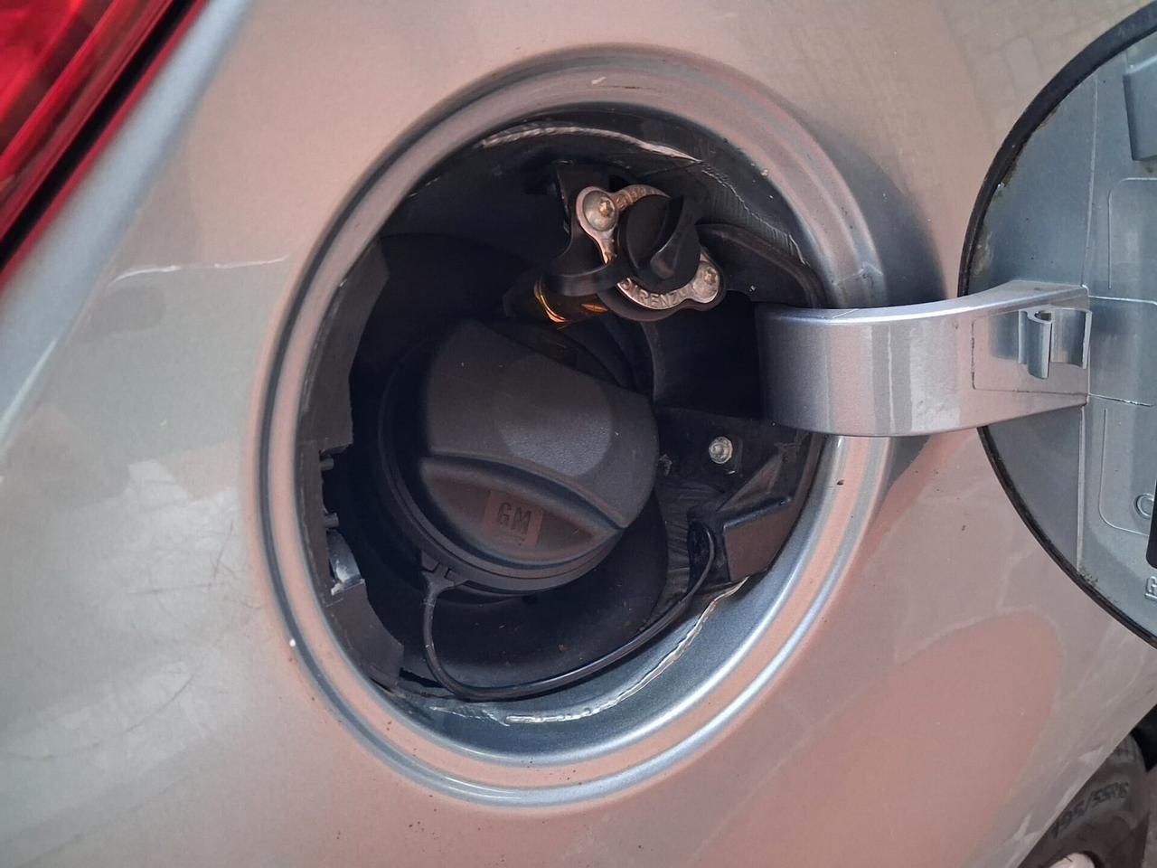 Opel Corsa 1.2 85CV 5 porte GPL-TECH Edition