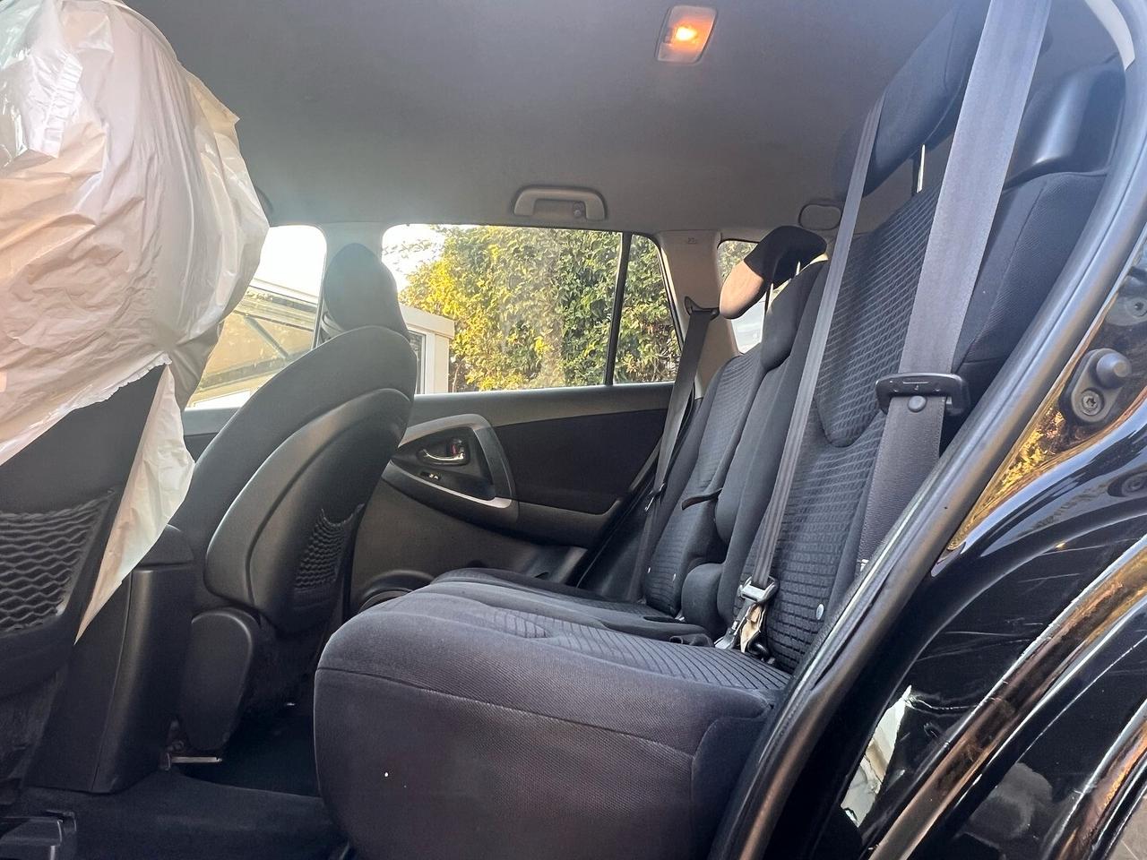 Toyota RAV 4 RAV4 2.2 D-4D 136 CV Sol