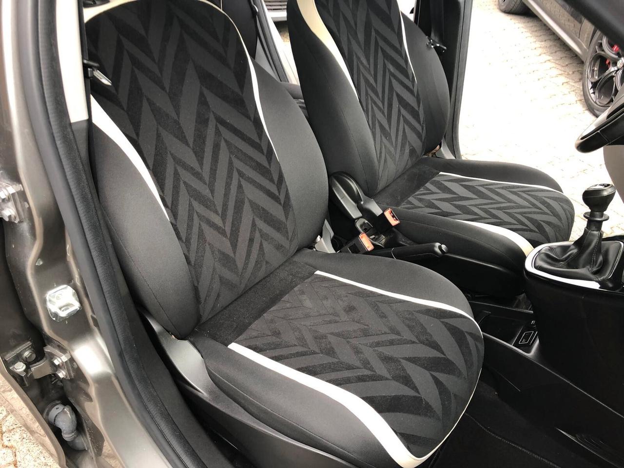 Lancia Ypsilon 1.2 69 CV 5 porte PLATINUM UNICO PROPRIETARIO GARANZIA EUROPEA 12 MESI RINNOVABILE