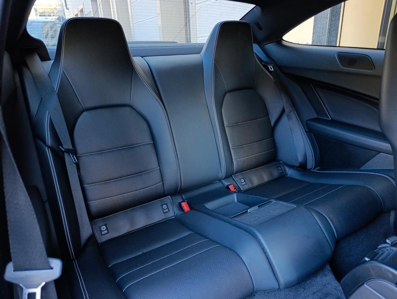 Mercedes-benz C 220 CDI Coupé Avantgarde AMG Edition