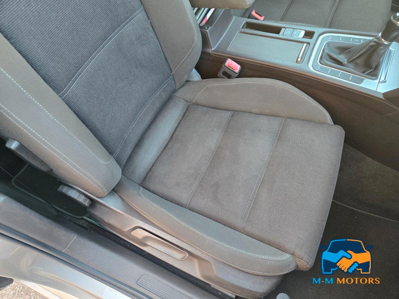 Volkswagen Passat Variant 2.0 tdi Highline 150cv