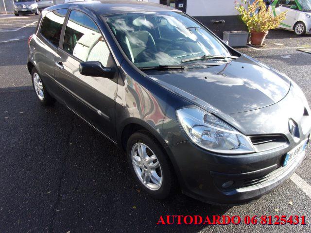 RENAULT Clio 1.2 16V 3 porte Luxe