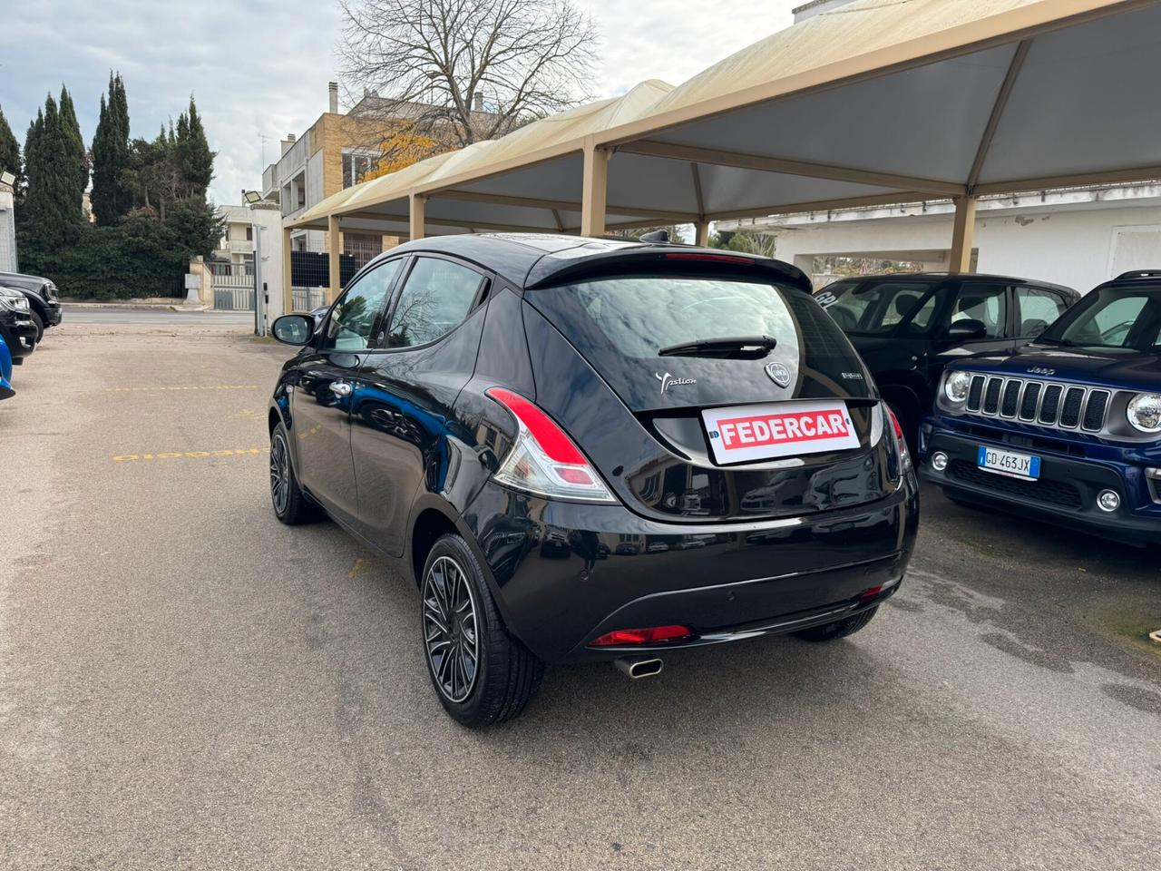 Lancia Ypsilon 1.0 FireFly 5 porte S&S Hybrid Ecochic Gold