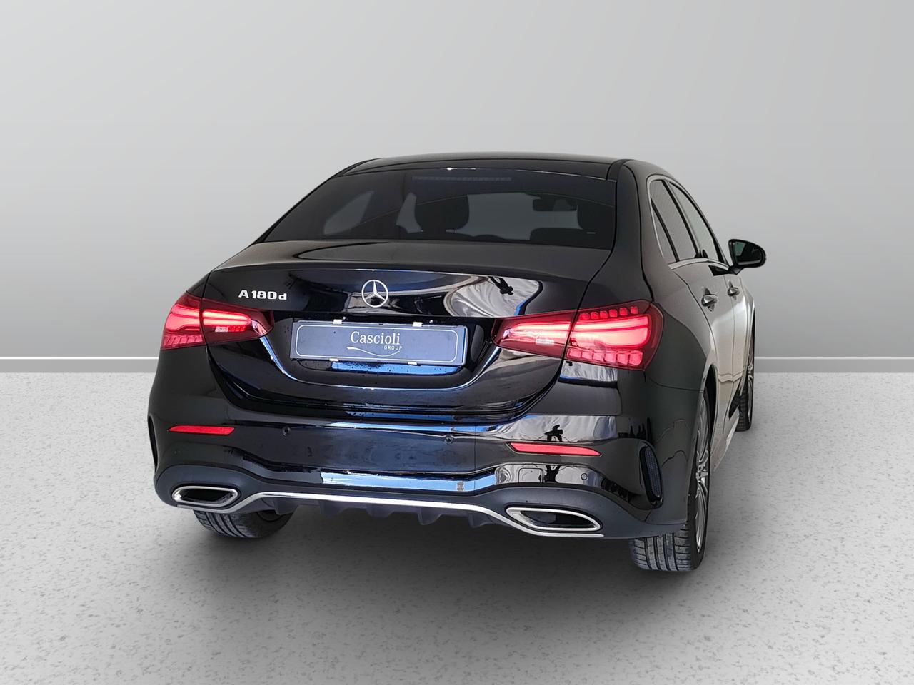 Mercedes-Benz Classe A - V177 2023 - A 180 d AMG Line Advanced Plus auto