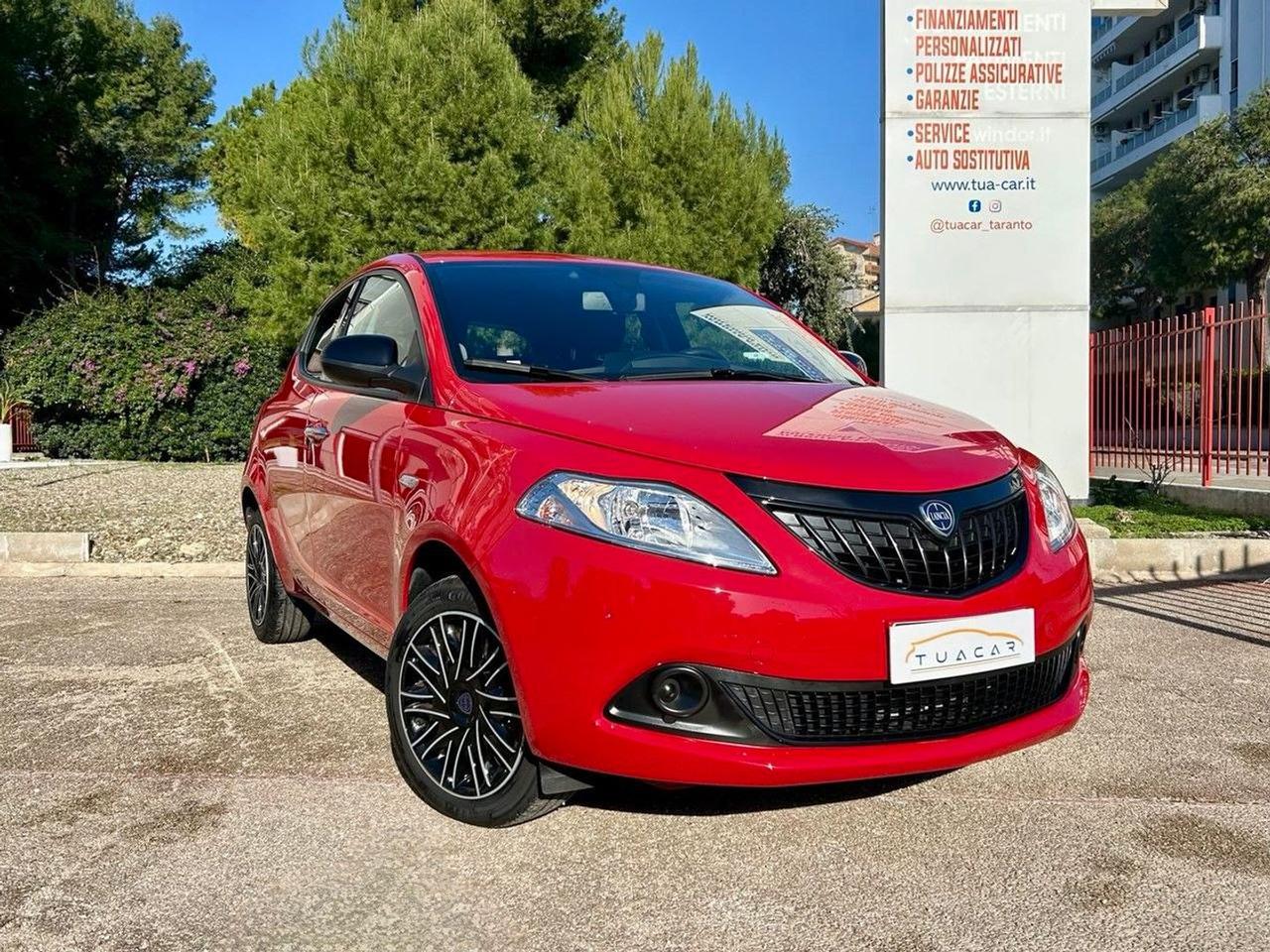 Lancia Ypsilon 1.0 FireFly MHEV