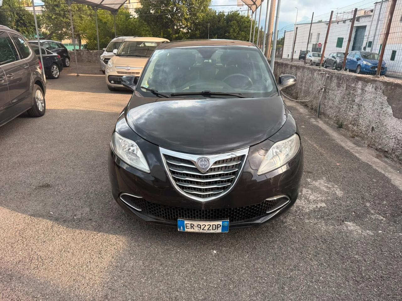 Lancia Ypsilon 1.3 Mjet (consuma olio)