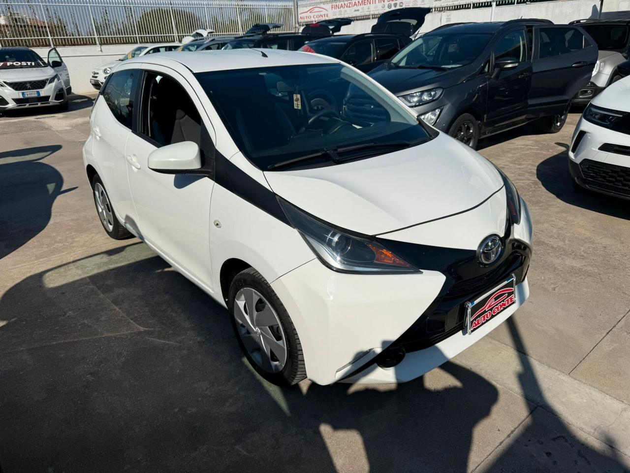 Toyota Aygo 1.0 VVT-i 69 CV 5 porte x-cool