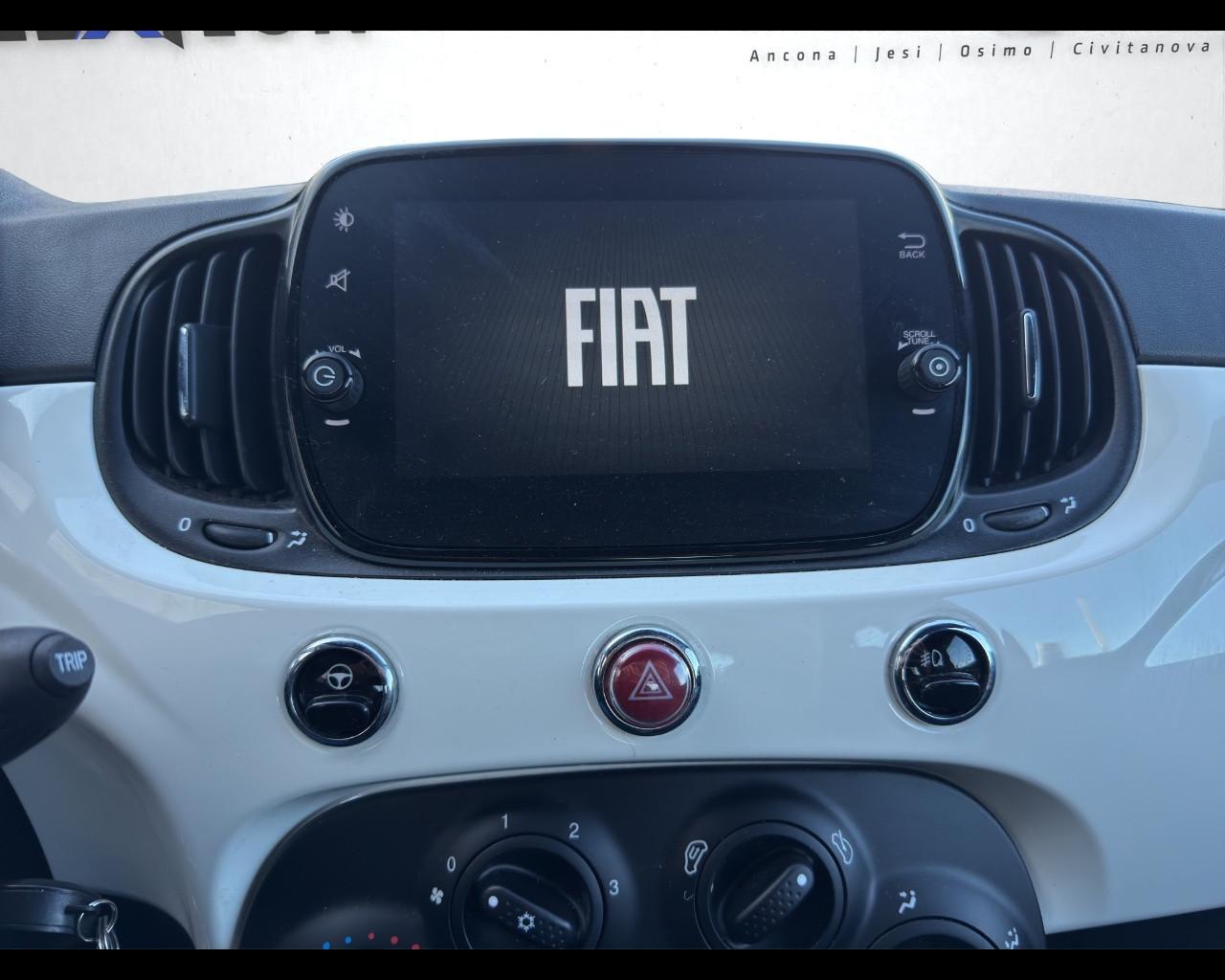 FIAT 500 (2015-2024) - 500 C 1.0 Hybrid Dolcevita