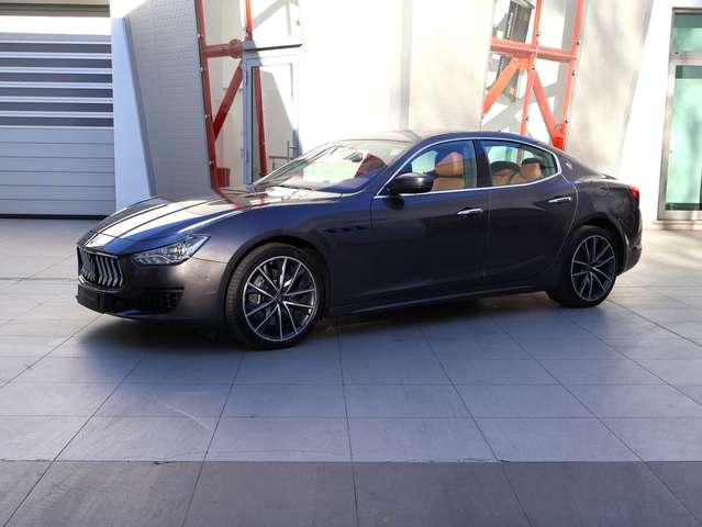 Maserati Ghibli GT Hybrid 330 CV