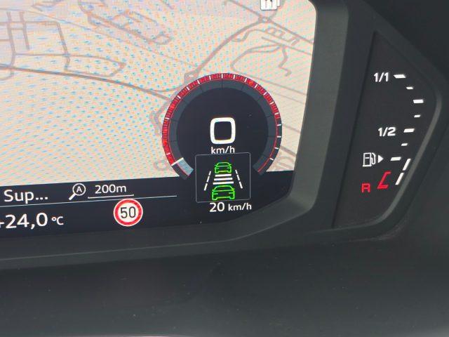 AUDI Q3 35 2.0 TDI S tronic UniPropietario ACC Radar LED