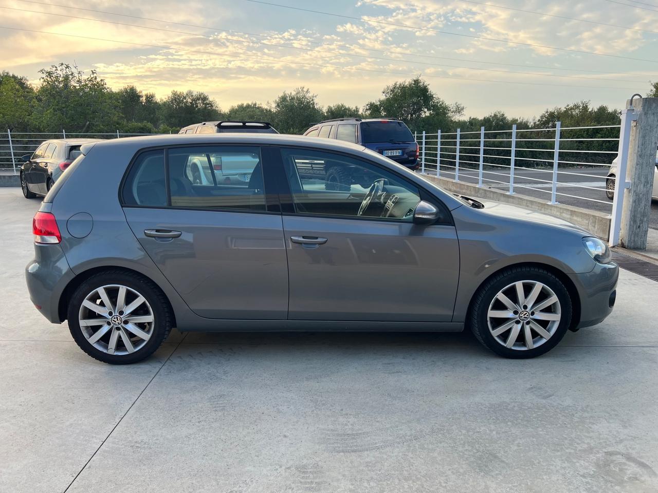 Volkswagen Golf 1.6 TDI DPF 5p. Highline