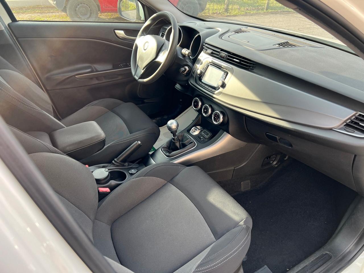 Alfa Romeo Giulietta 1.6 JTDm-2 120 CV Exclusive / OK NEOPATENTATI