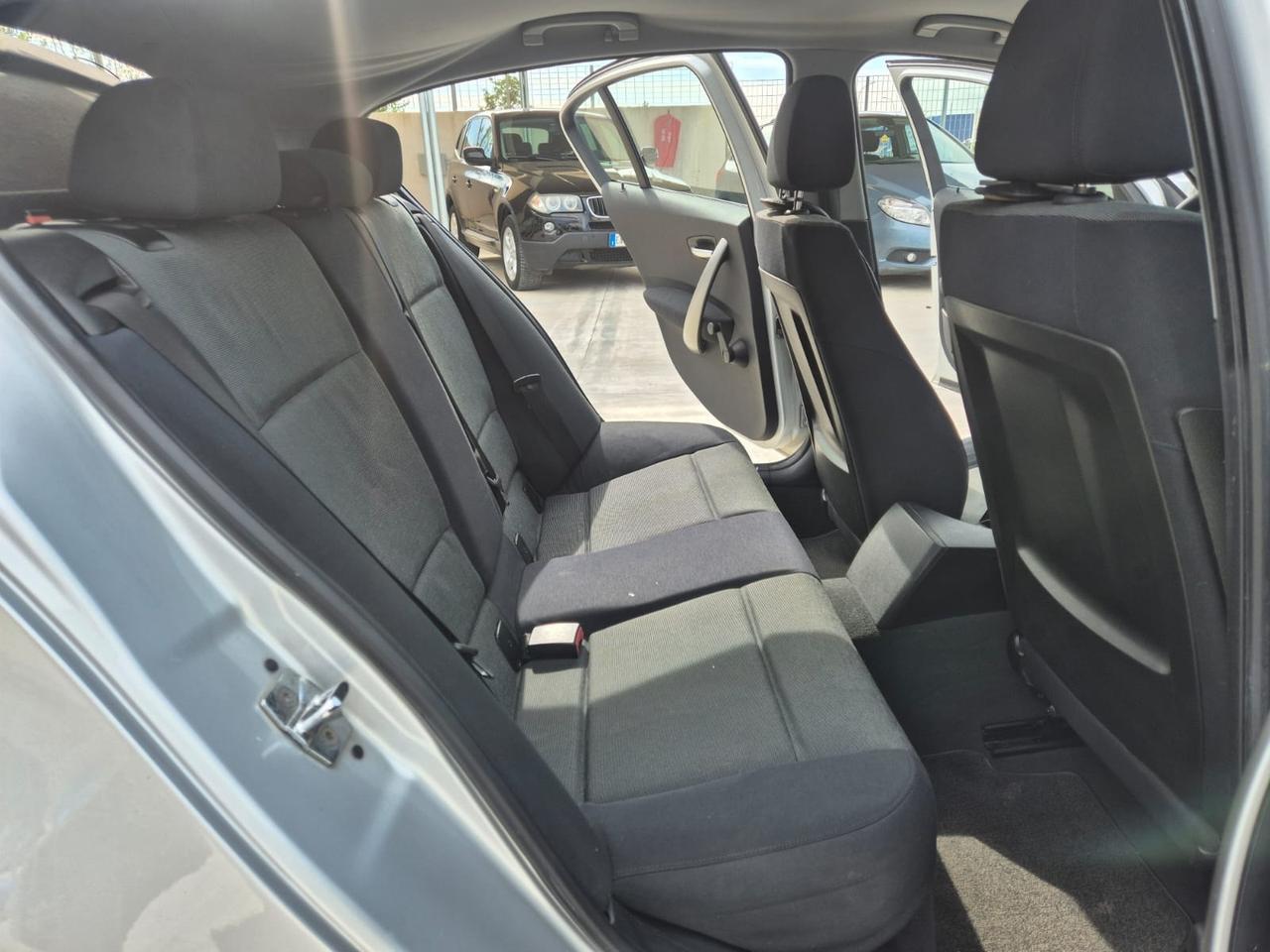 Bmw 116 116i cat 5 porte Futura