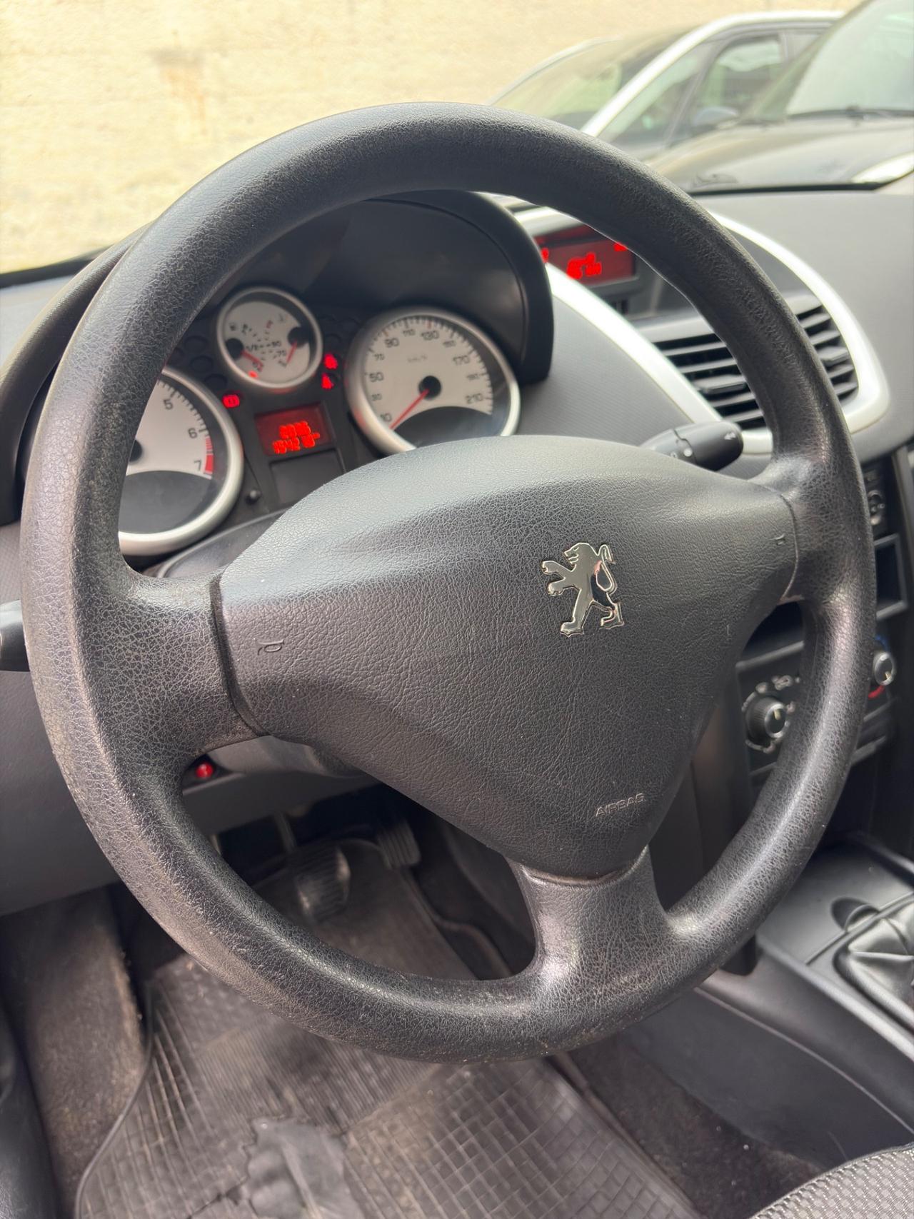 Peugeot 207 1.4 GPL 75CV SW 156000km