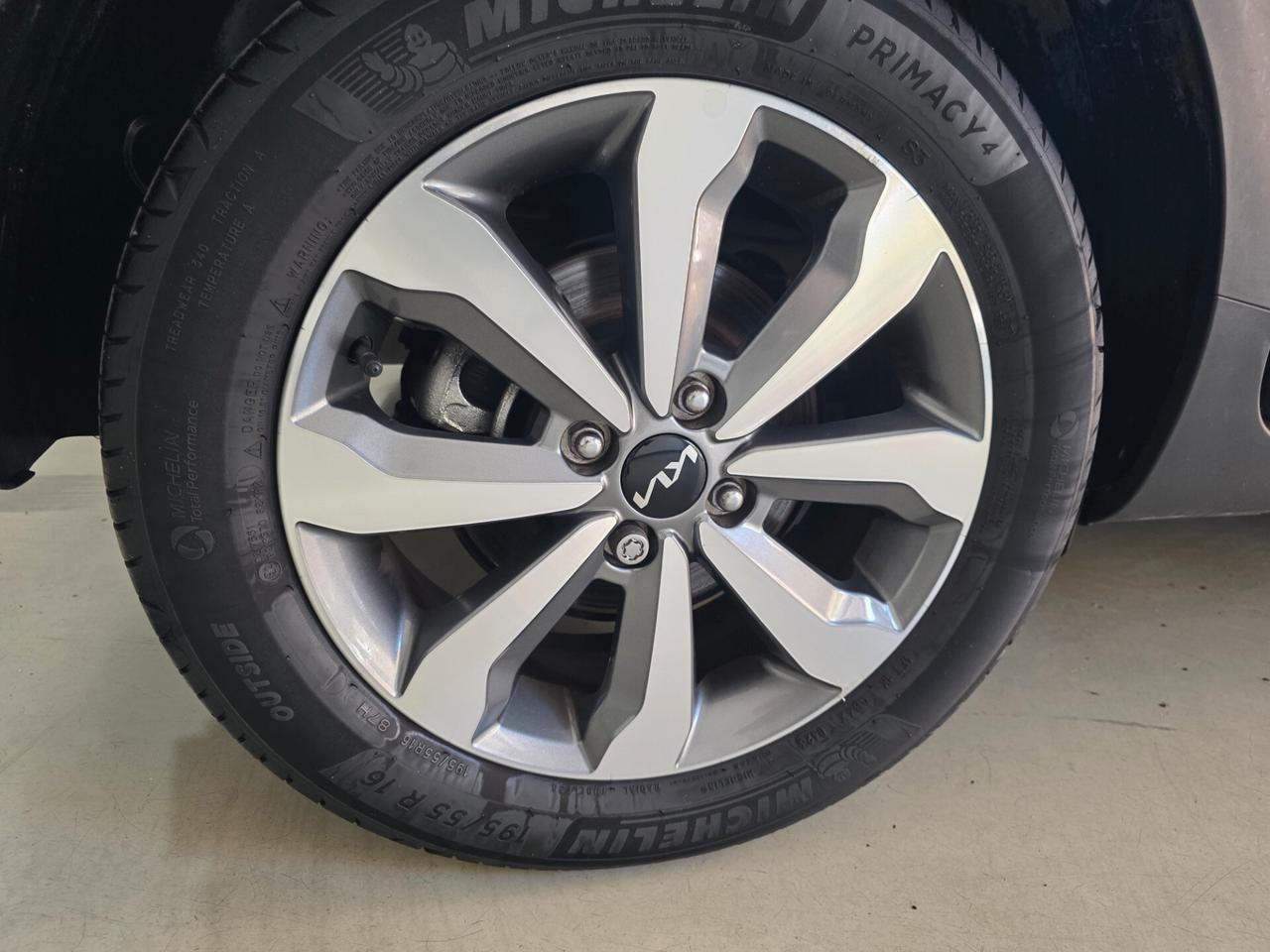 Kia Stonic 1.0 T-GDi 100CV MHEV MT GT Line