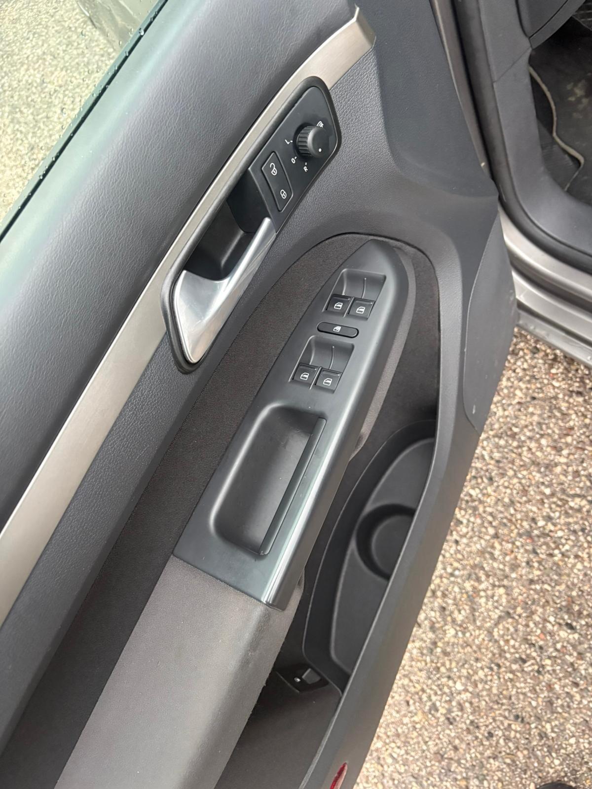 Volkswagen Touran 2.0 Highline Ecofuel