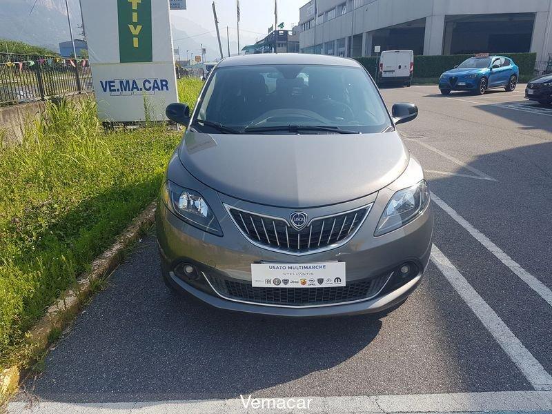 Lancia Ypsilon 1.0 Hybrid 5 porte , 5posti ,allestimento Gold, ok neopatentati