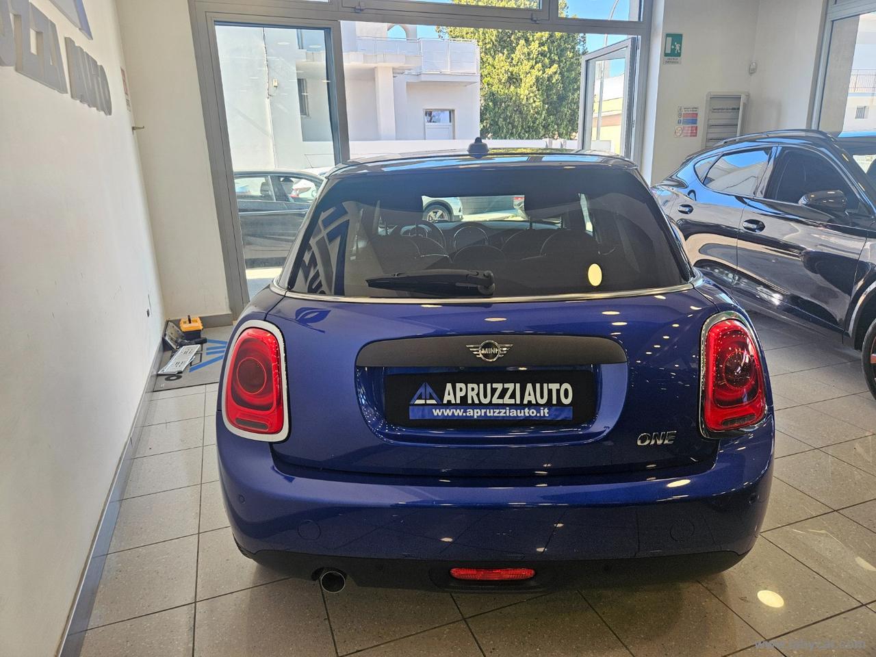 MINI Mini One Business 5 porte AUTO