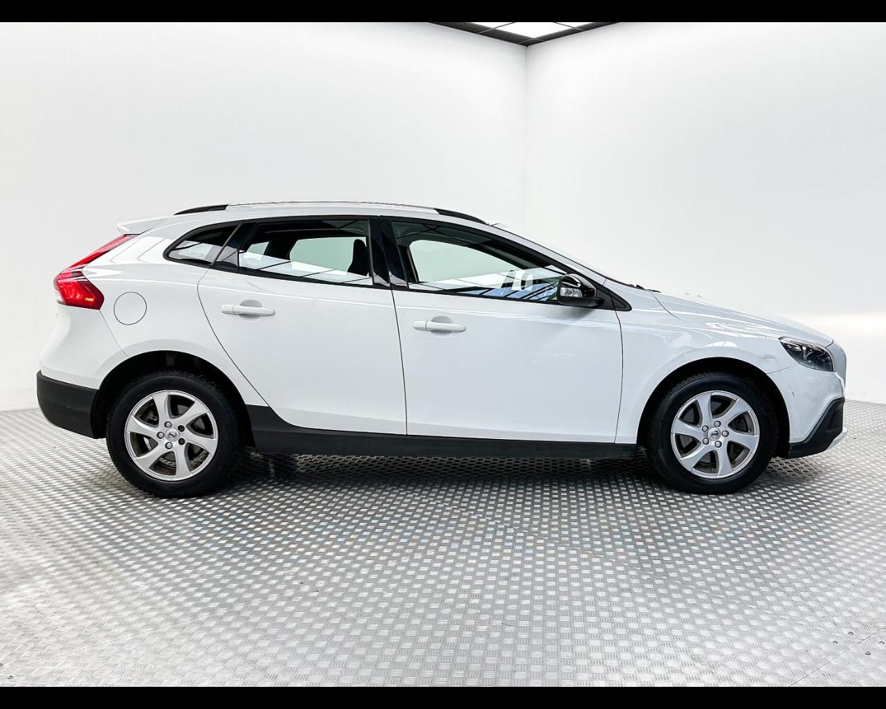 VOLVO V40 Cross Country D2 Business