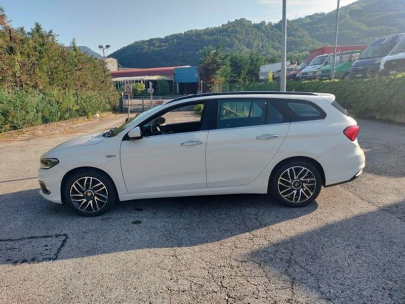FIAT Tipo 1.3 Mjt S&S SW Lounge